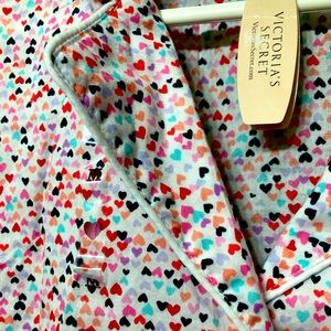 Victoria’s Secret 2-piece pajama set